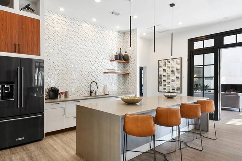 Images Lantower Round Rock