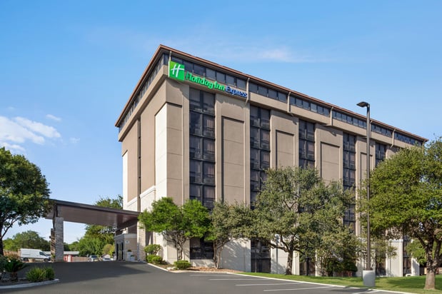 Images Holiday Inn Express San Antonio-Airport by IHG