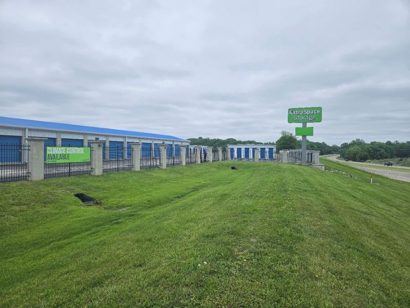 Alternate Beauty Image - Storage Express at 1356 W 150 S, Princeton, IN 47670
