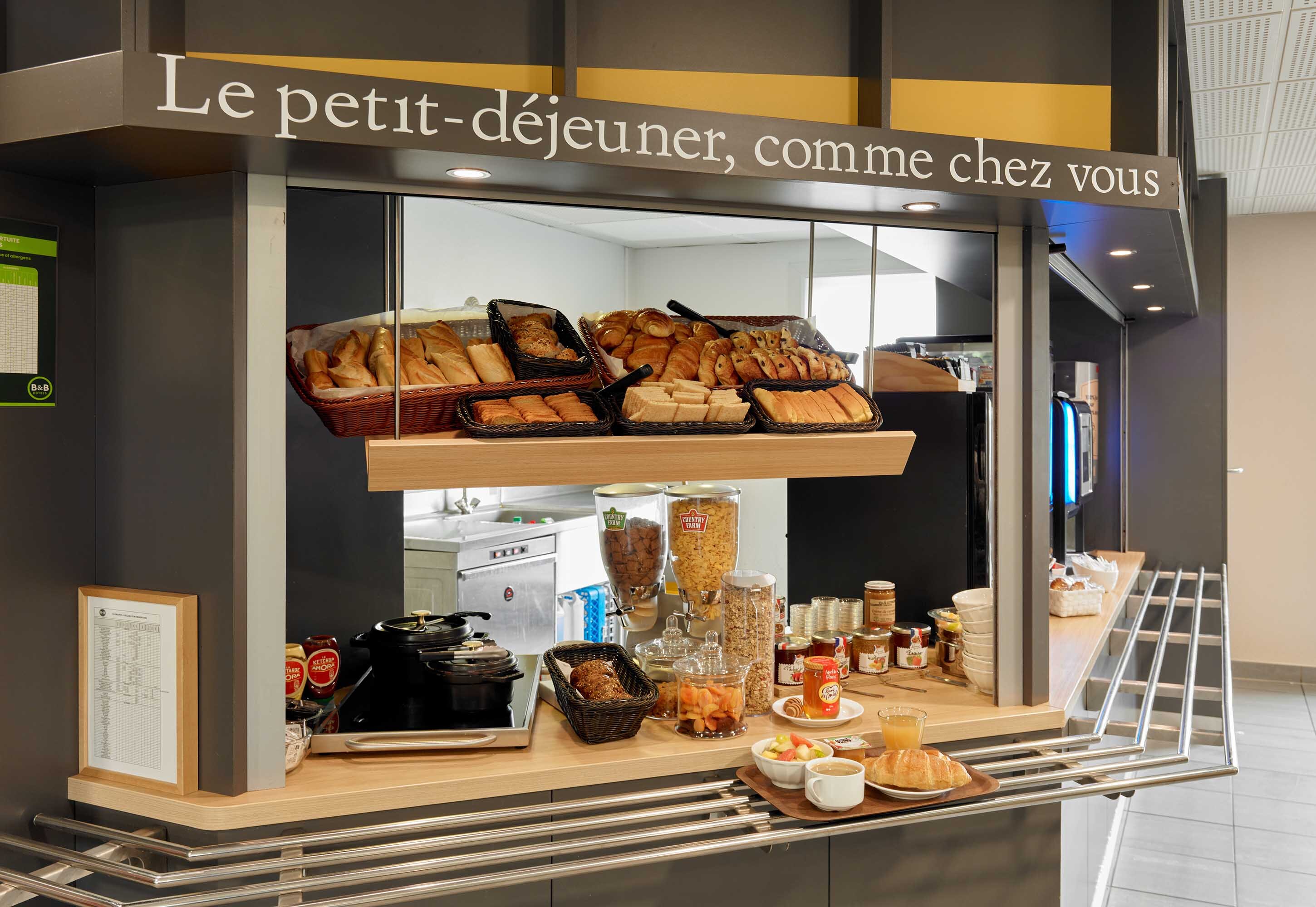 B&B HOTEL Paris Romainville Noisy-Le-Sec