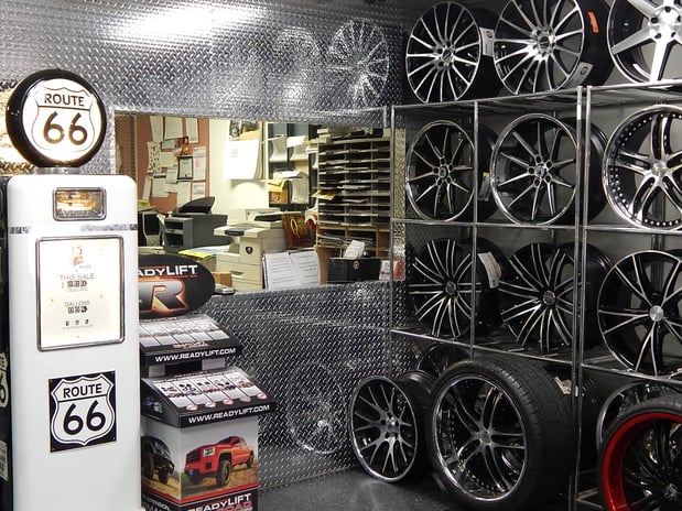 Images King’s Tire (King's Custom Wheels, LLC)