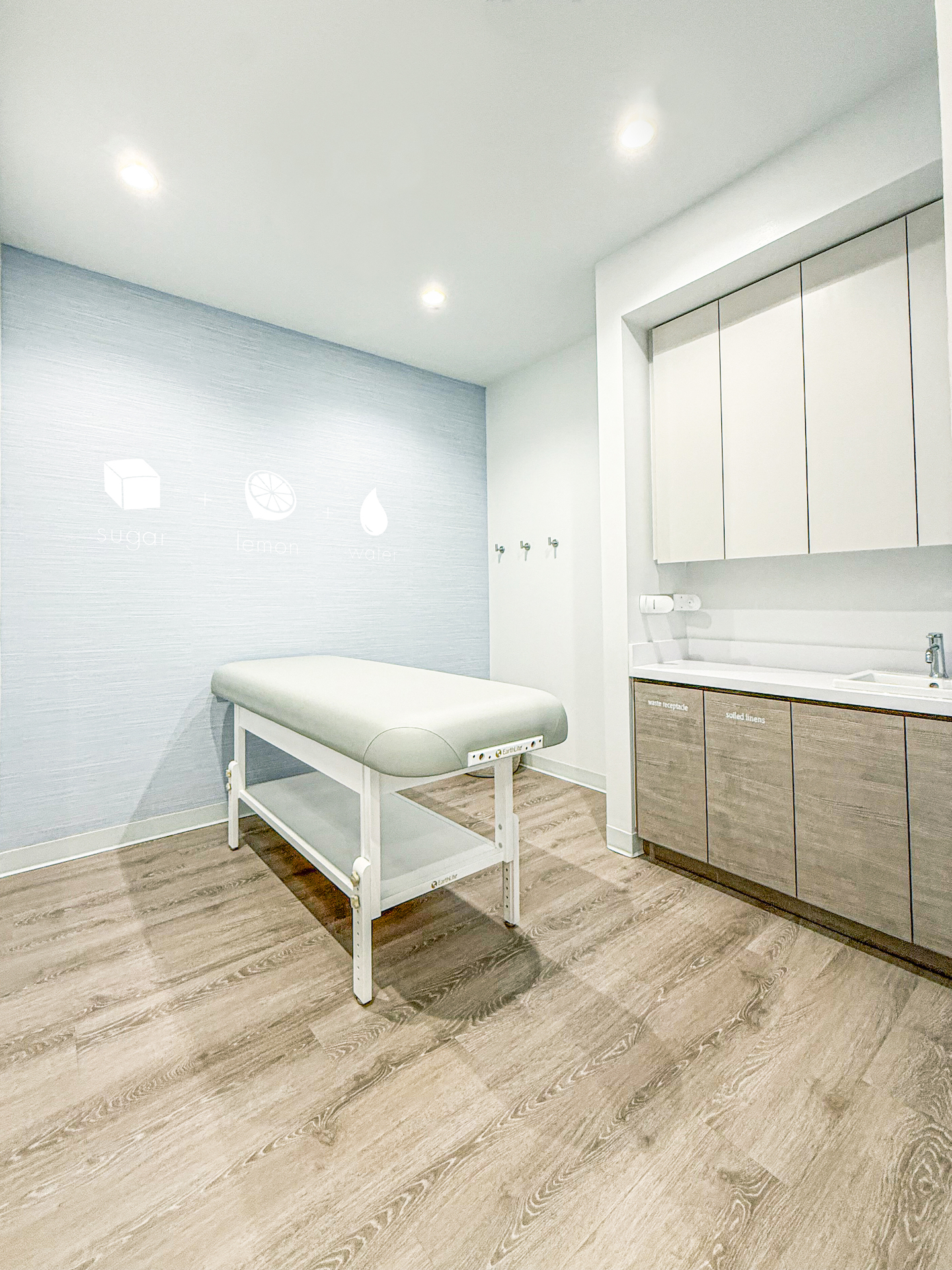 SUGARED + BRONZED (Montrose) Image