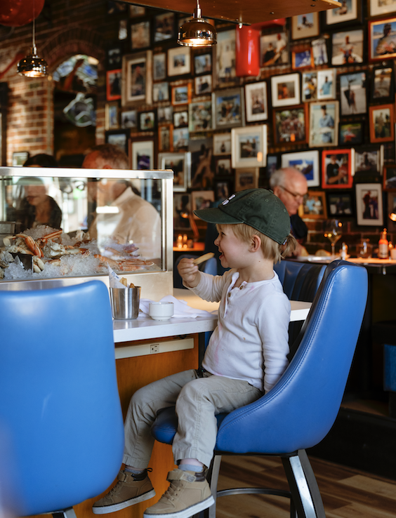 Kid eating fries
