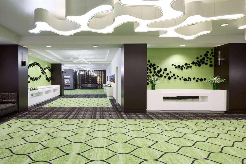Images DoubleTree by Hilton Montreal