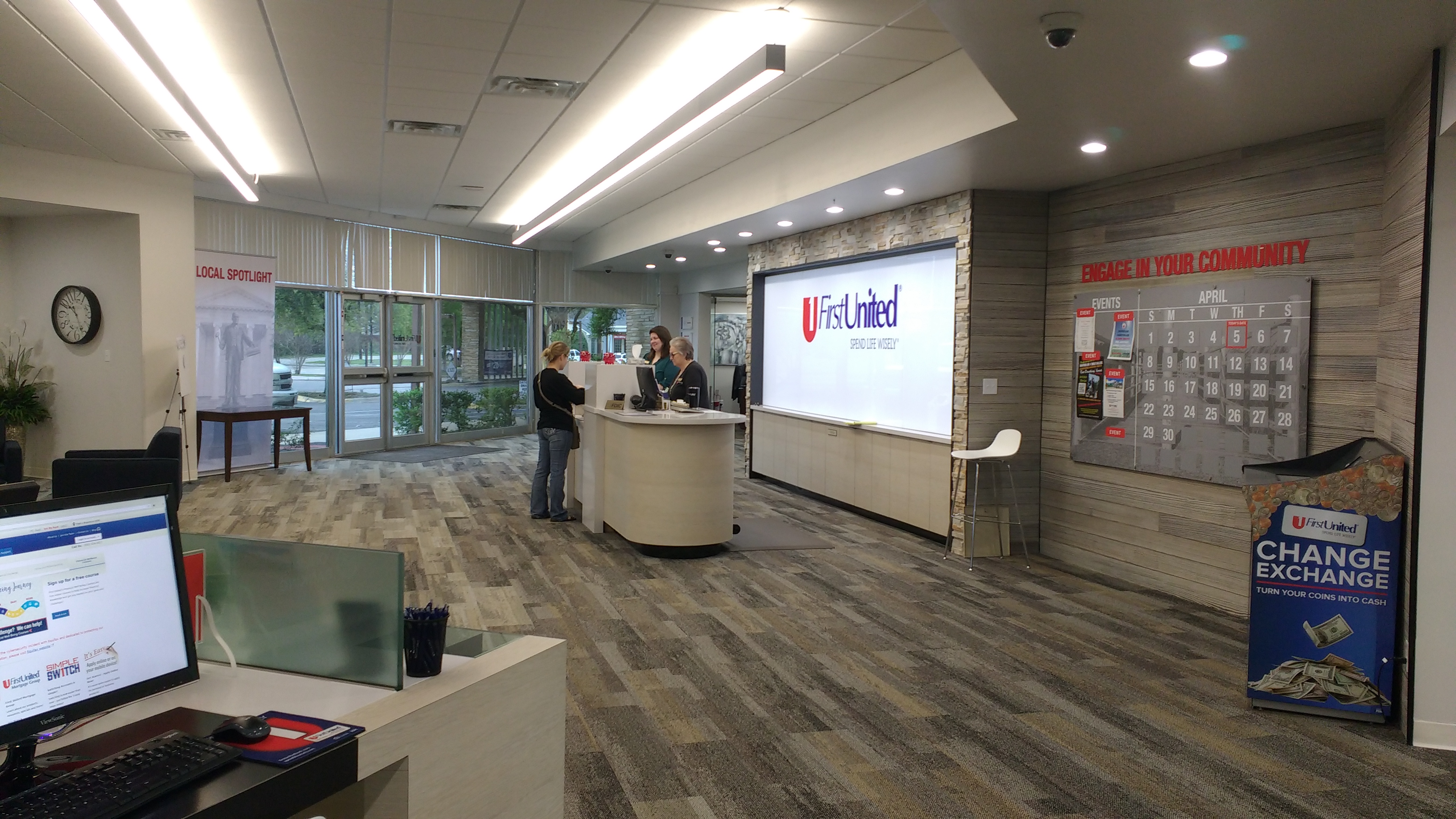 First United Bank - Bonham Image