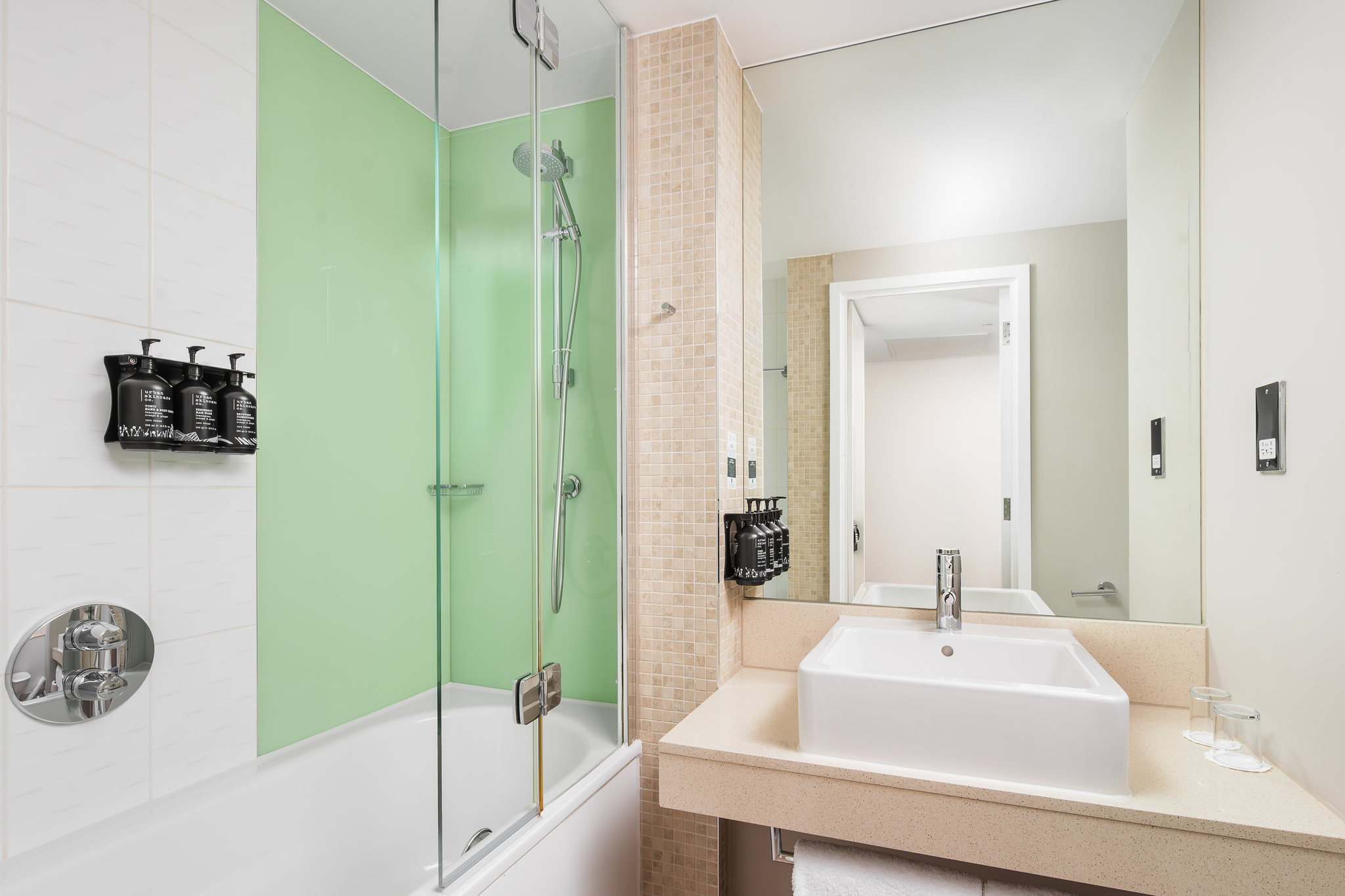 Images Holiday Inn Manchester - Mediacityuk by IHG