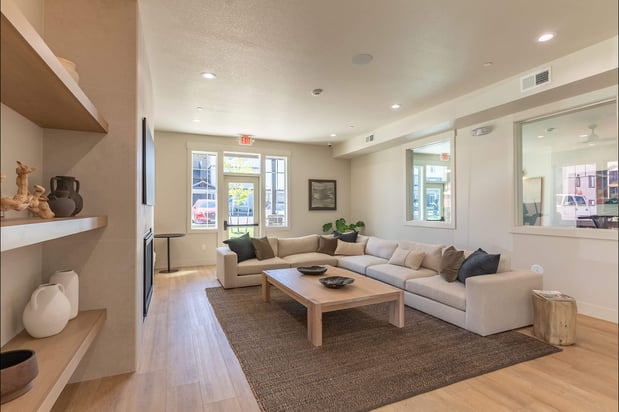 Images Cascade Place Apartment Homes