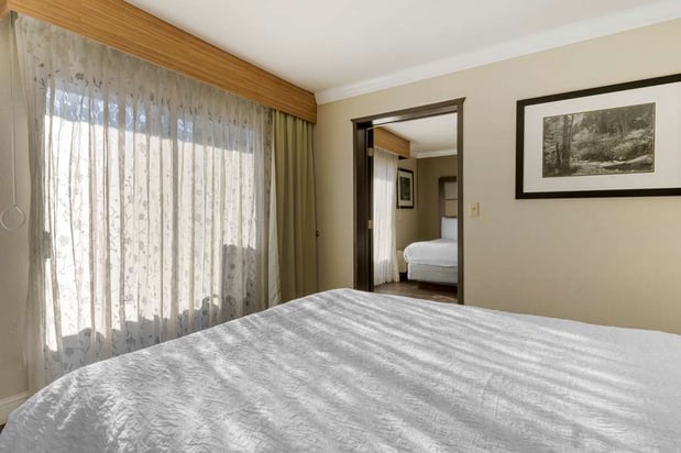 Images Best Western Plus Forest Park Inn