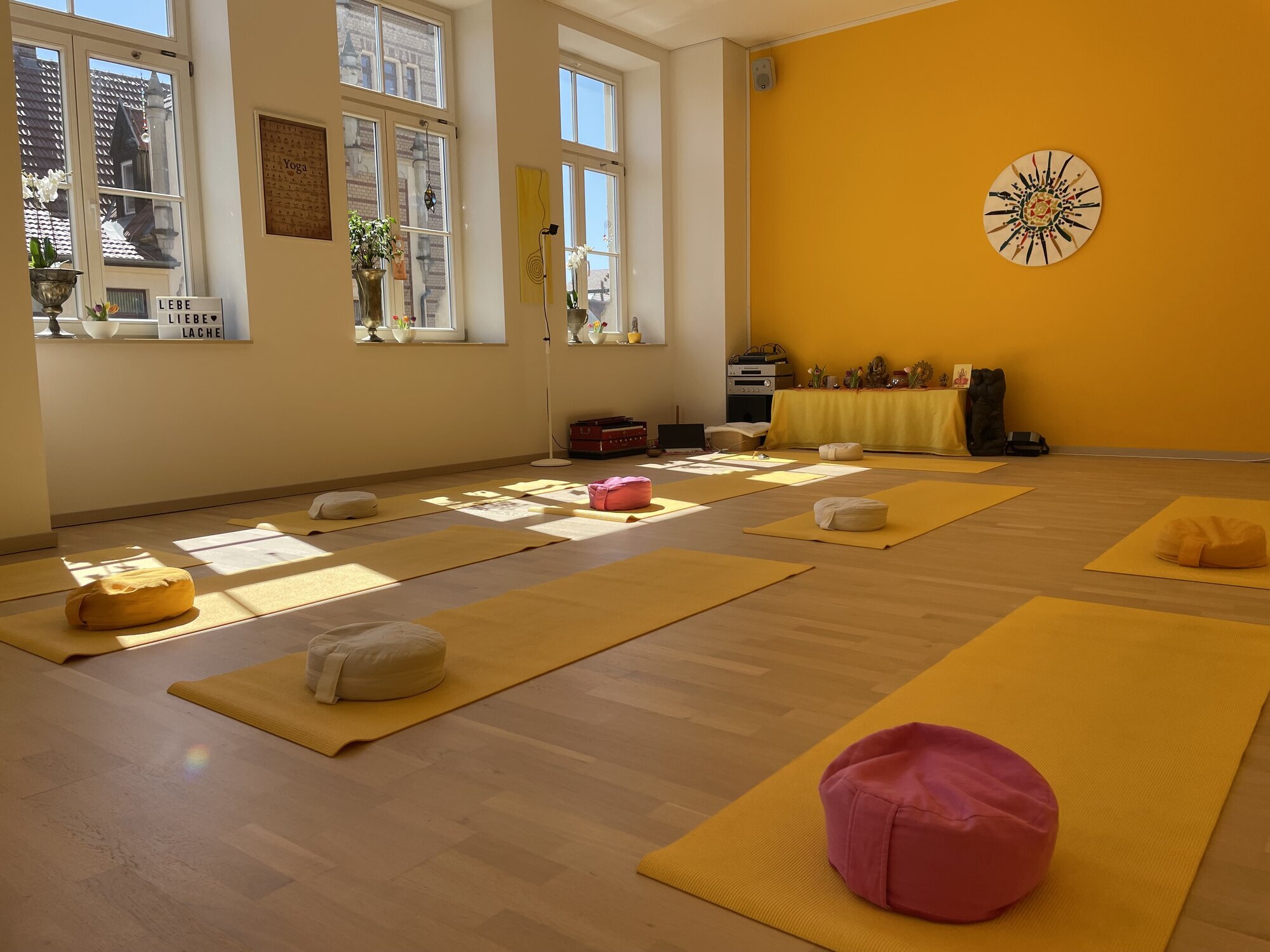 Bilder Sonnenschein-Yoga