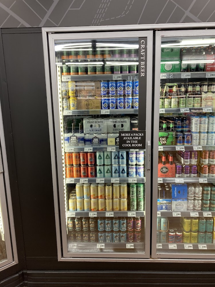 Images Liquorland Warrawong (Bayview)