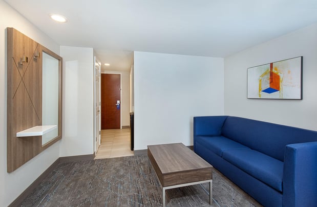 Images Holiday Inn Express & Suites Columbus at Northlake by IHG