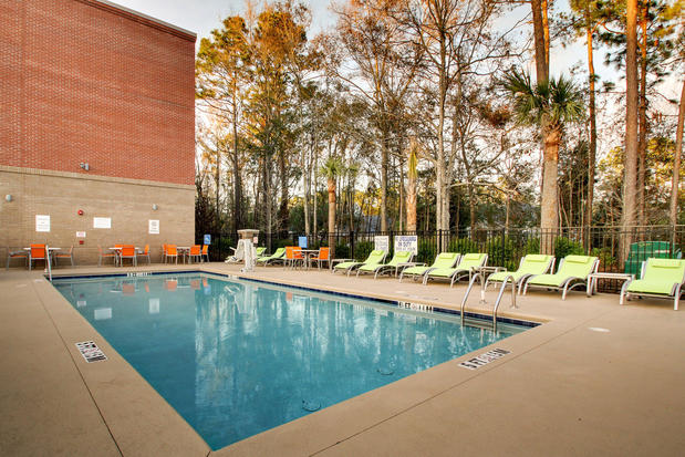 Images Holiday Inn Express & Suites Summerville by IHG