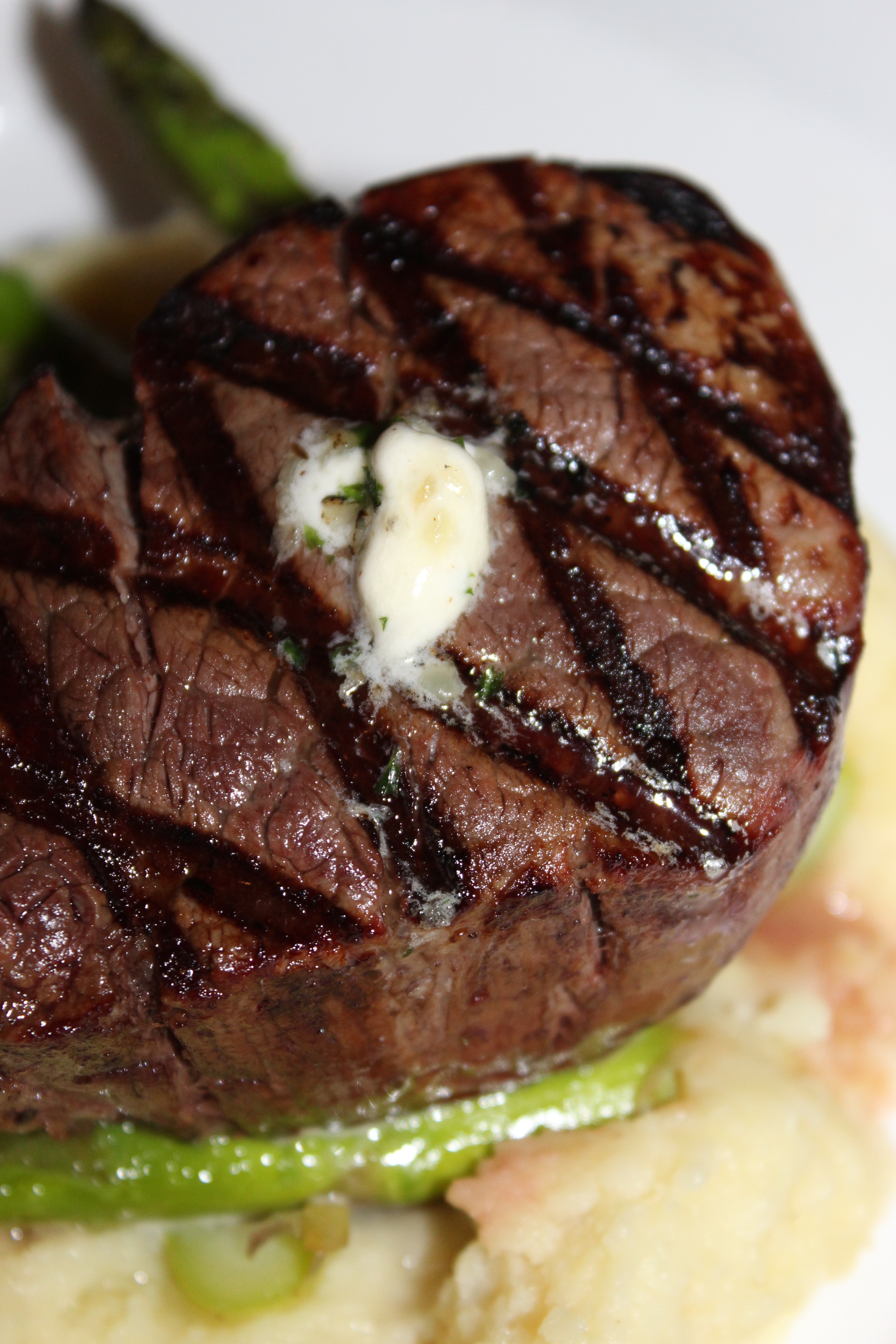 Mama's Chophouse Menu: Filet Mignon 