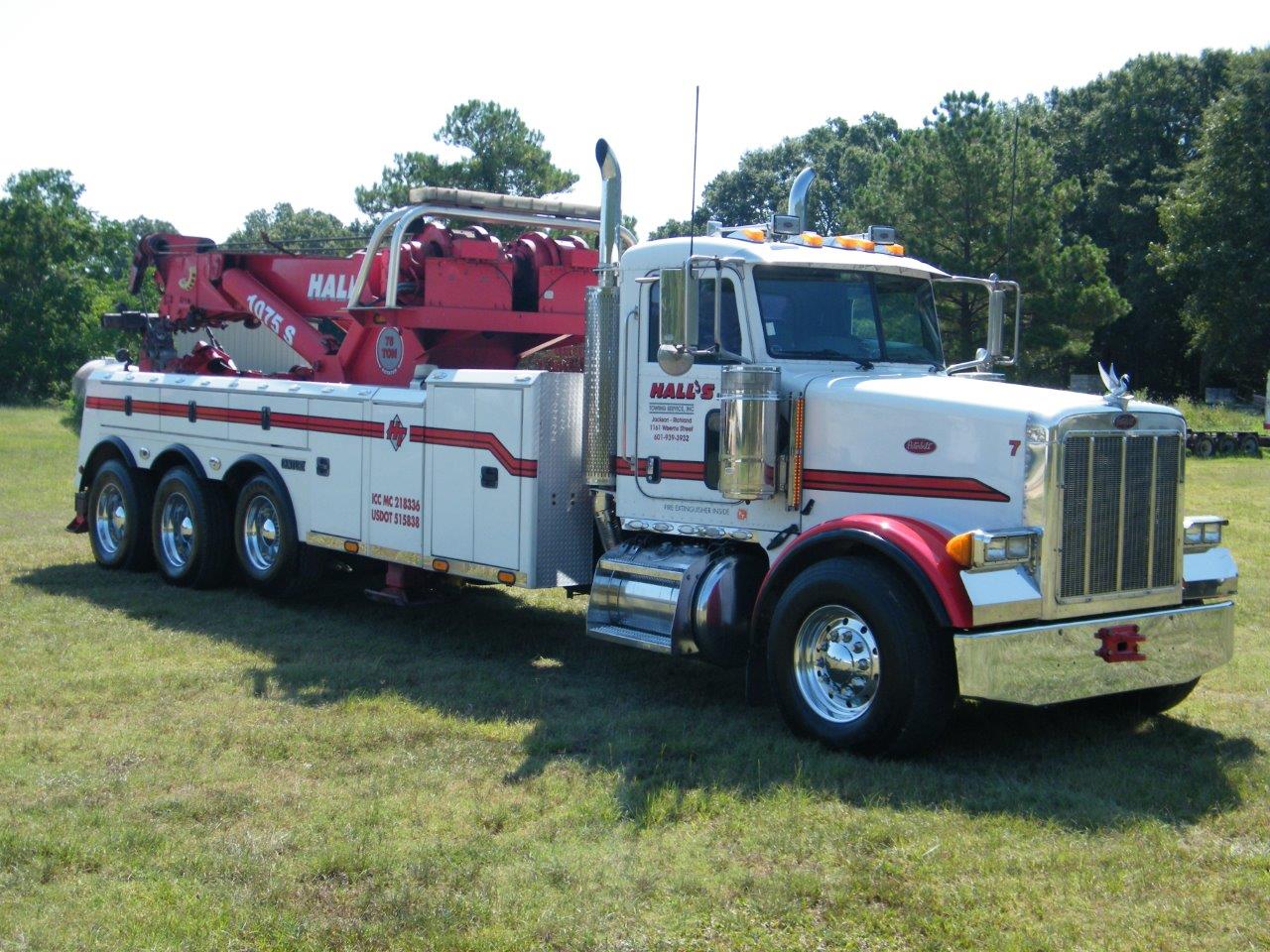 Hall’s Towing Service is a full service 24/7 towing company in Jackson, MS committed to providing the most comprehensive services for all your towing and recovery needs. Its starts with an experienced and friendly staff of customer representative.

Because many of our service calls occur during the most stressful situation, our team can quickly dispatch a vehicle to arrive at the scene. They can also take the time to address any of your questions or concerns about our towing and recovery services.

The team at Hall’s Towing Service understands that time is of the essence. Each job is handled with high priority to ensure our customers can get back on the road or can be directed to the nearest vehicle repair facility.

We Tow Any Vehicle - Anywhere

Nobody likes to hear the word “no”. Here at Hall’s Towing Service, our team goes the extra mile to meet all of your towing needs. Whether it’s heavy-duty towing in Jackson or long distance towing, there are no limits on our towing and recovery services.

We take pride in our attention to detail. This means moving vehicles as quickly and safely as possible. We have a complete fleet of trucks capable of moving vehicles regardless of size. When it comes time for an emergency job, you only want a towing service with a proven track record of looking out for the best interest of each customer. Turn to our team for the best 24/7 towing and recovery in Mississippi, call Hall’s Towing Service today.

24/7 Emergency Dispatch: (601) 939-3932

To provide the best quality of towing and recovery service in Jackson, it takes a team of dedicated professionals from the management team to customer service along with our skilled drivers and technicians. Our staff is qualified to do any job you might need! Contact us to find out what Hall's can offer you.

What really separates Hall’s Towing Service from the competition is our wide variety of towing services.

Our team can provide the following services:

•	24/7 towing and recovery
•	Long distance towing
•	Light, medium and heavy-duty towing
•	Recovery services
•	Ability to haul heavy equipment from dozers to cranes

 For Towing with no Limits, Call or Click hallstowing.com Today! (601) 939-3932