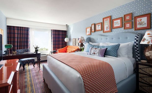 Images Graduate by Hilton Knoxville