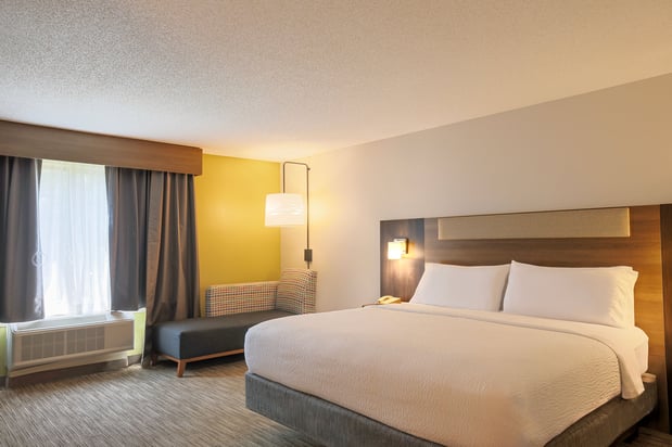 Images Holiday Inn Express & Suites Raleigh North - Wake Forest by IHG