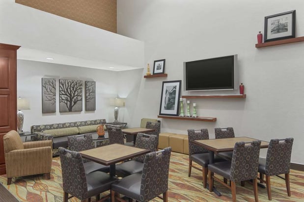 Images Hampton Inn & Suites Macon I-75 North