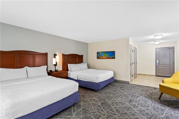 Images Hampton Inn - DeKalb (Near the University)