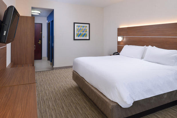 Images Holiday Inn Express & Suites Abilene Mall South by IHG