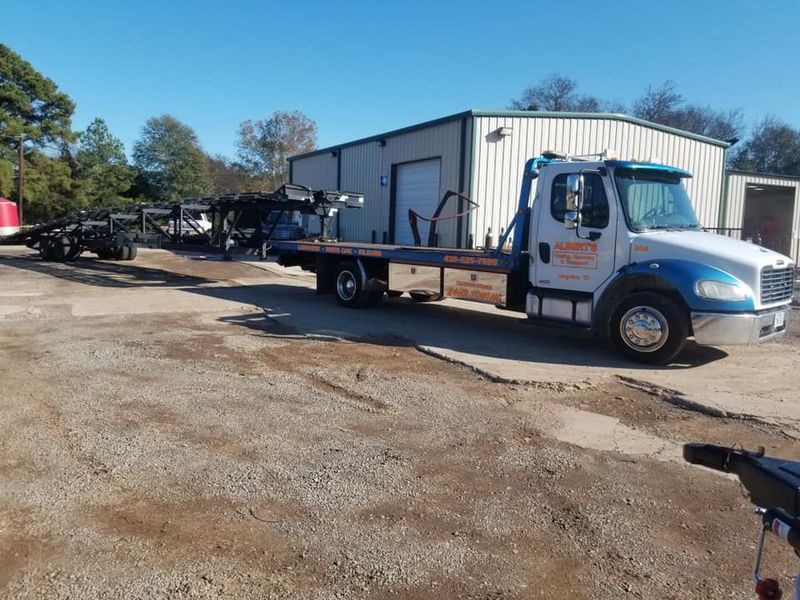 Images Albert's Towing & Transport
