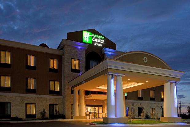 Images Holiday Inn Express & Suites Amarillo South by IHG