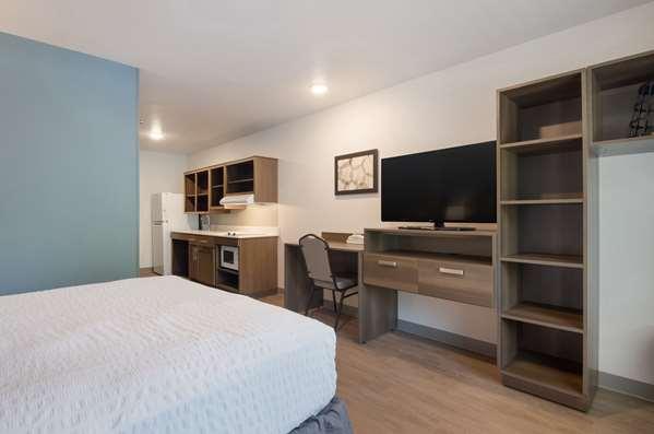 Images WoodSpring Suites Lynchburg VA