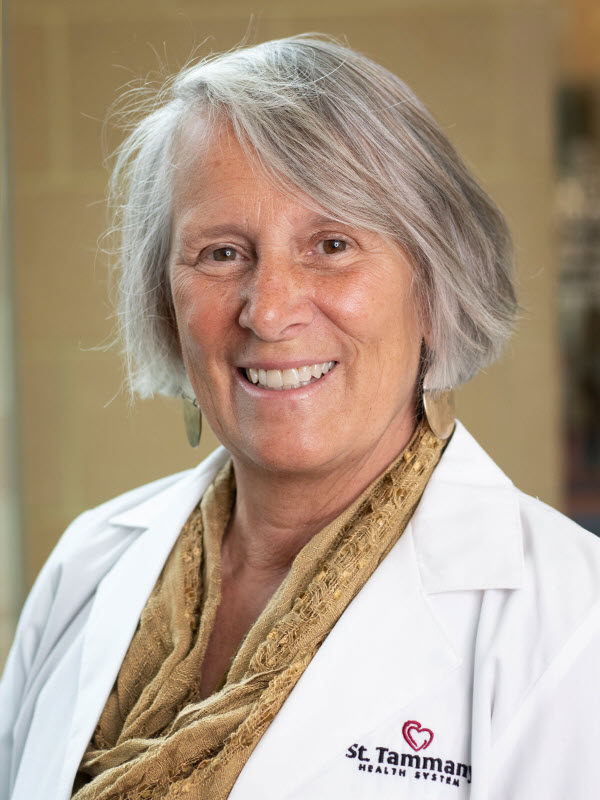Headshot of Lauren Davis, MD