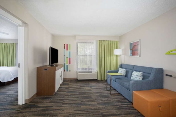 Images Hampton Inn & Suites Kansas City-Merriam
