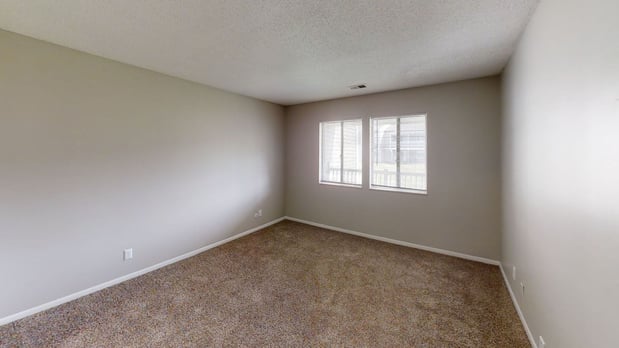 Images Eagle Creek by Spark Living