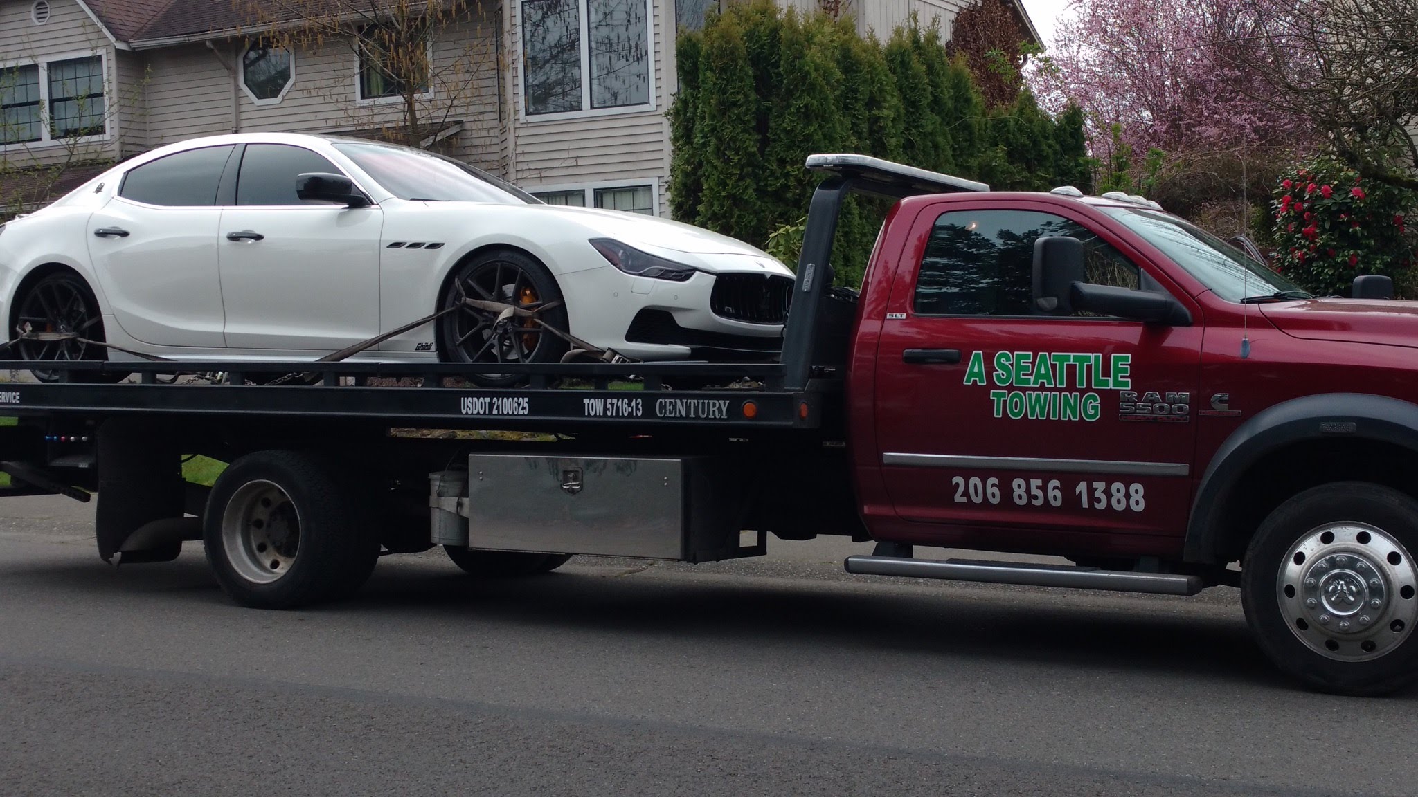 A Seattle Towing Photo