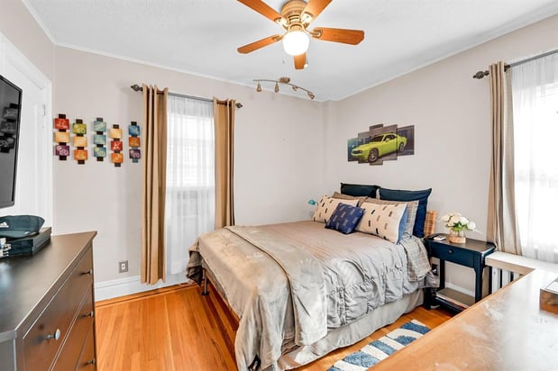 Images Tarek Hassieb, Team Tarek Real Estate Group | Liberty Realty | Hoboken Office