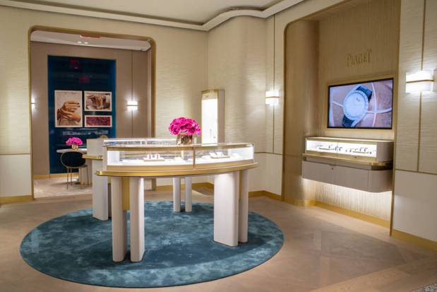 Images Piaget Boutique New York - Saks The Vault