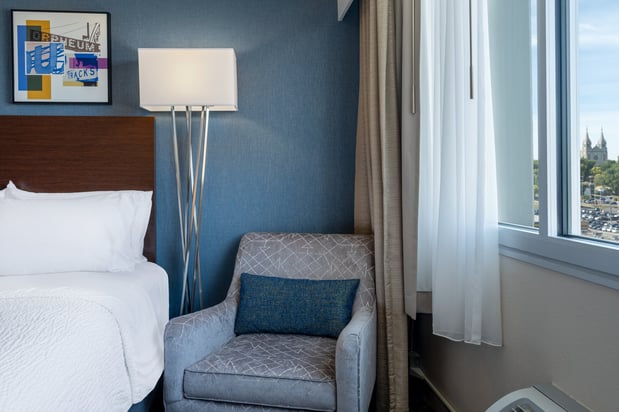Images Holiday Inn Sioux Falls-City Centre by IHG