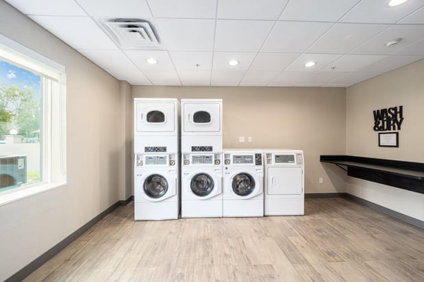 Images Candlewood Suites Ocala I-75 by IHG