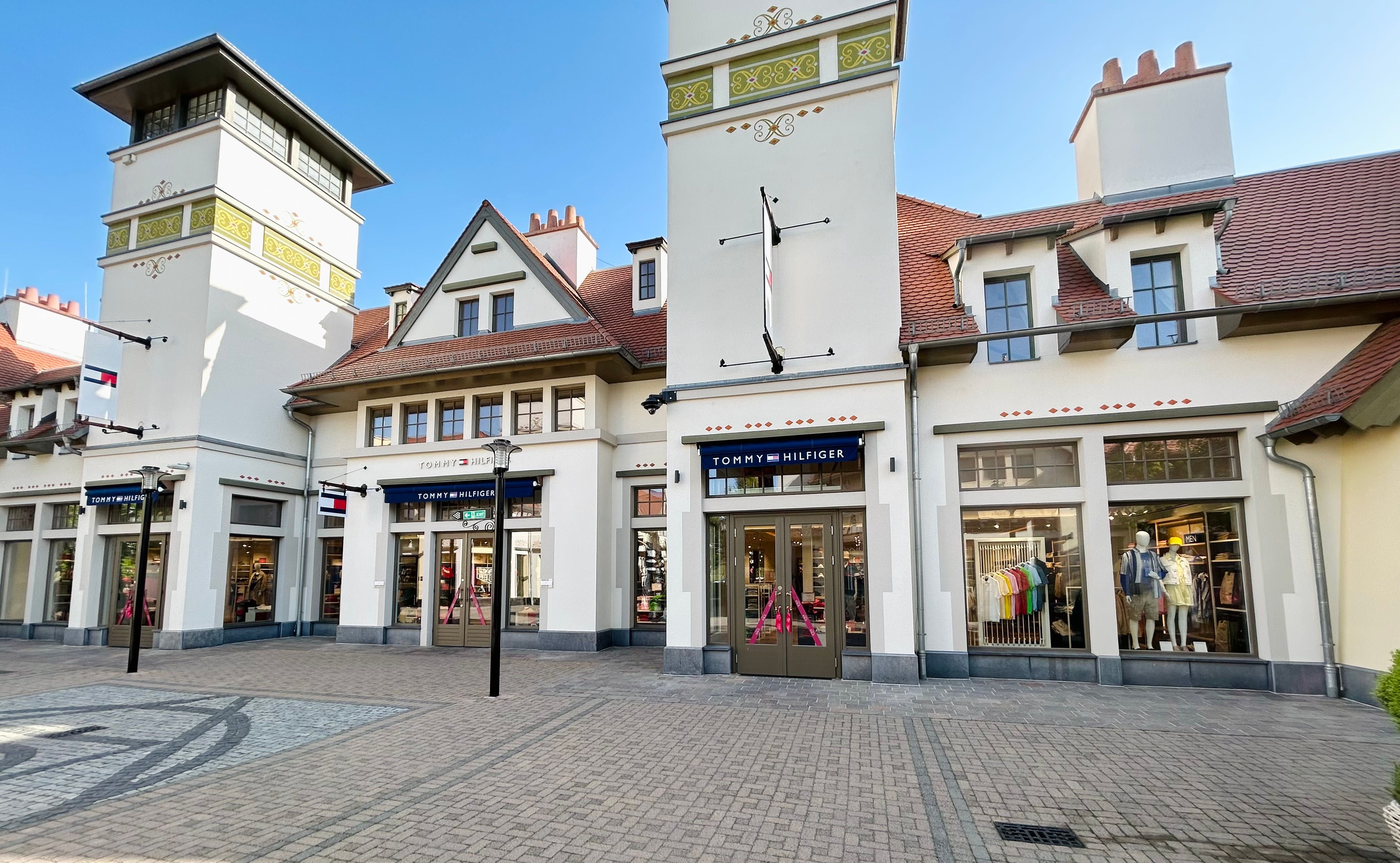 Tommy Hilfiger Outlet in Wertheim - Logo