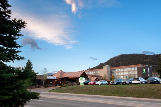 Images Holiday Inn Estes Park by IHG