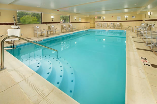 Images Holiday Inn Express Waldorf by IHG