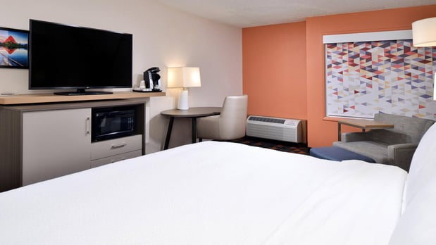 Images Holiday Inn Great Falls-Convention Center by IHG