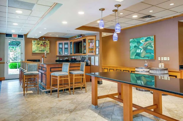 Images Hilton Garden Inn Louisville Airport