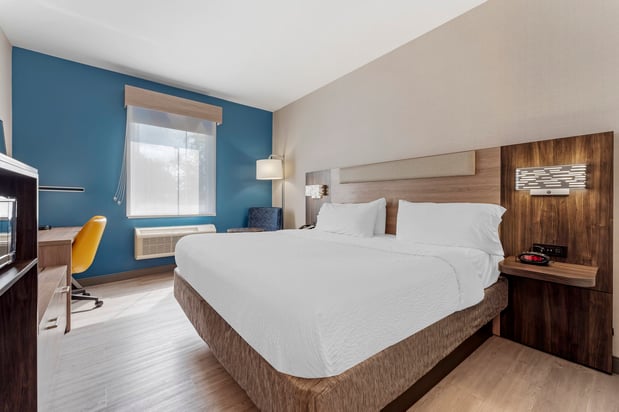 Images Holiday Inn Express Pittsburgh E - Waterfront Dr by IHG