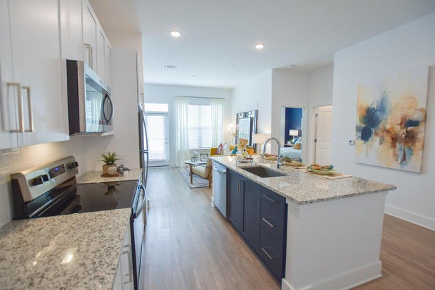 Images The Ivy at Ariston