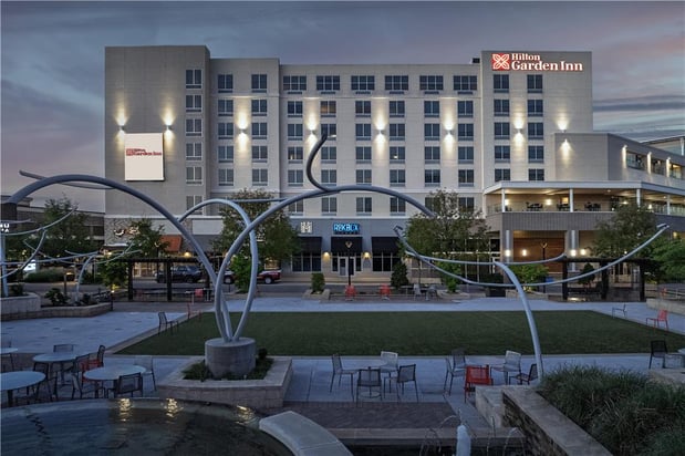Images Hilton Garden Inn Charlotte Waverly