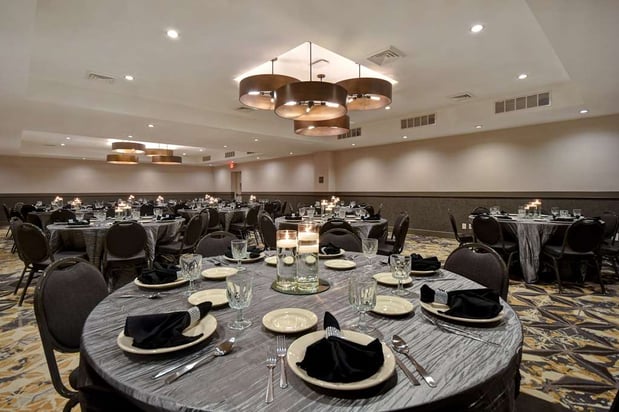 Images DoubleTree by Hilton St. Louis Airport