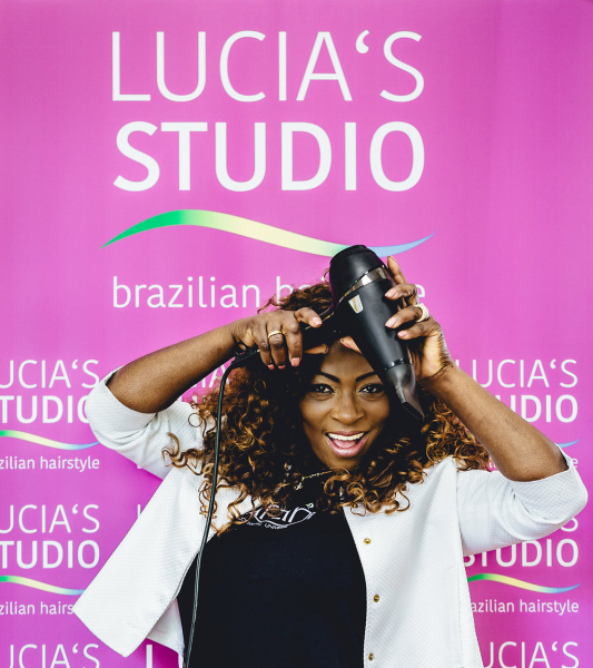 Kundenfoto 14 Lucia´s Studio | Brazilian Hairstyle - Afro-Hair - Haarverlängerung | München