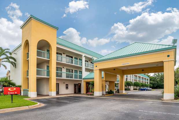 Econo Lodge Inn & Suites in Foley, AL 36535 | Citysearch