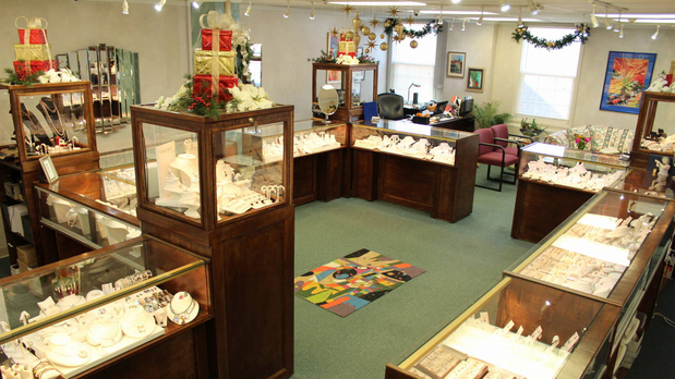 Images Barbara Oliver Jewelry