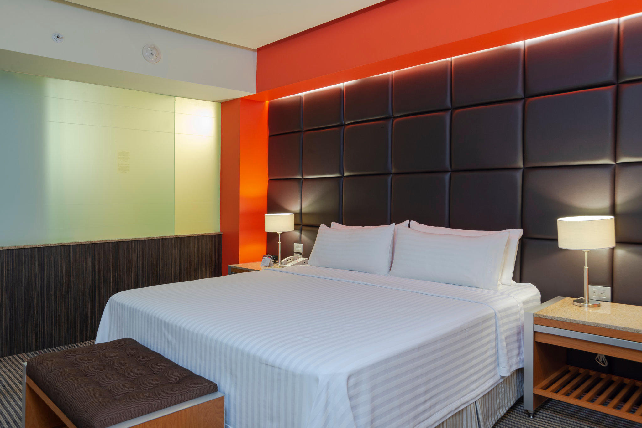 Images Holiday Inn Mexico City-Plaza Universidad, an IHG Hotel