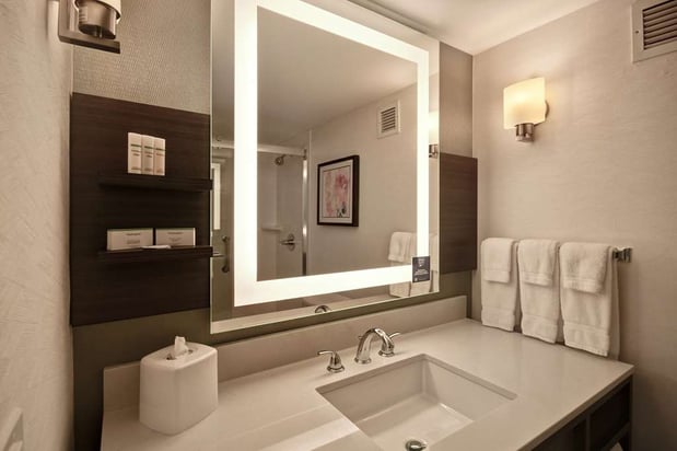 Images Hilton Garden Inn Detroit Metro Airport