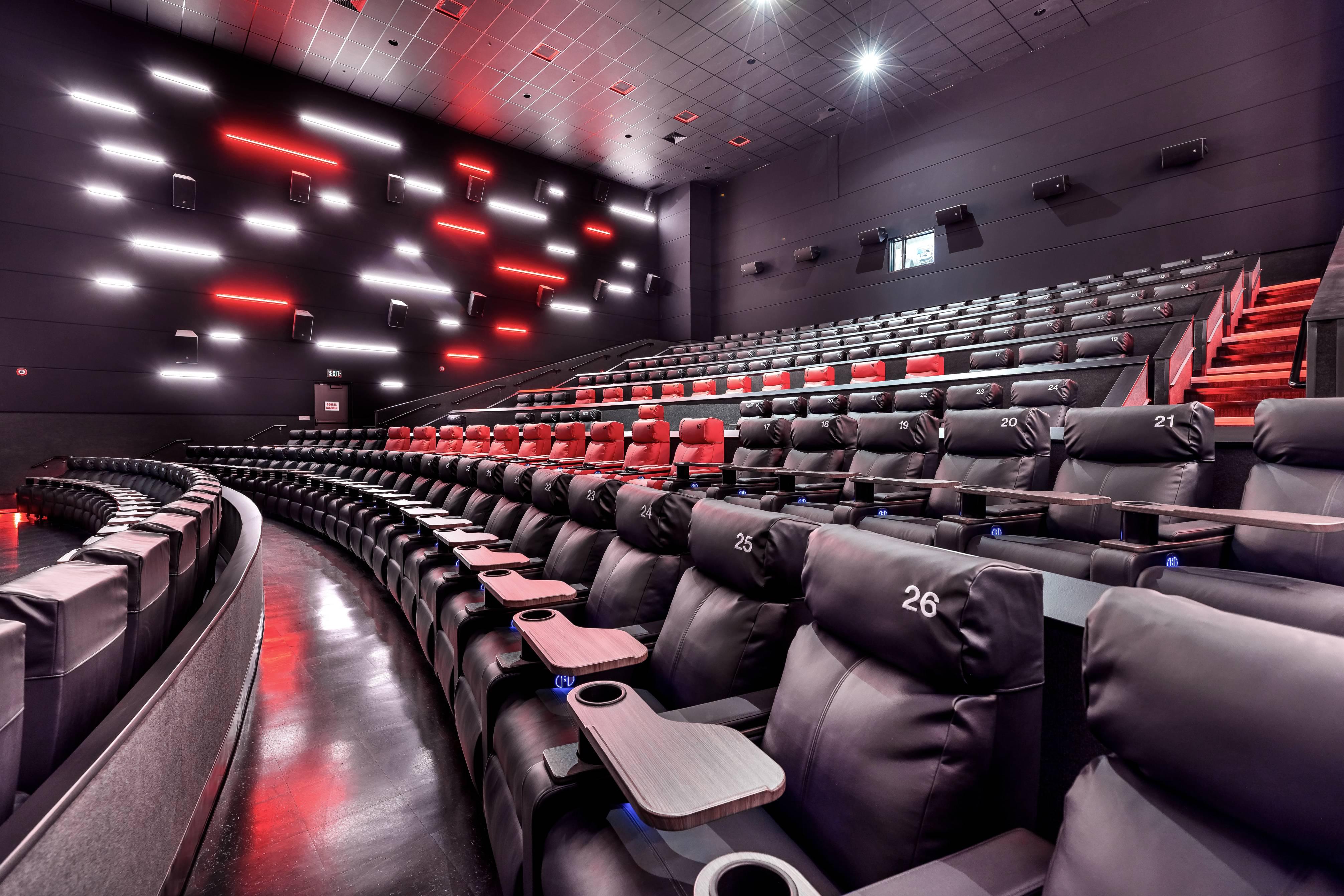Cinemark_Riverton-Recliners and Auditorium