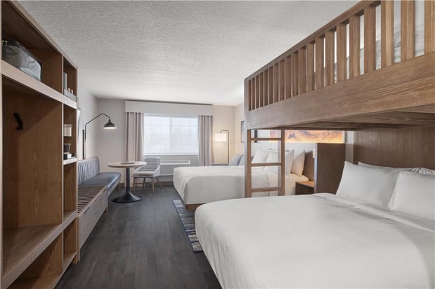 Images Starlite Yellowstone, Tapestry Collection by Hilton